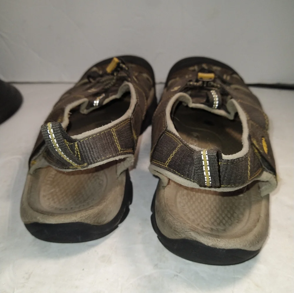 Keen Newport H2 Brown Drawstring Hiking Sandals Men's sz 13